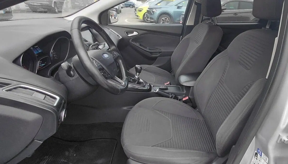 Ford Focus Station Wagon usata a Cosenza (11)