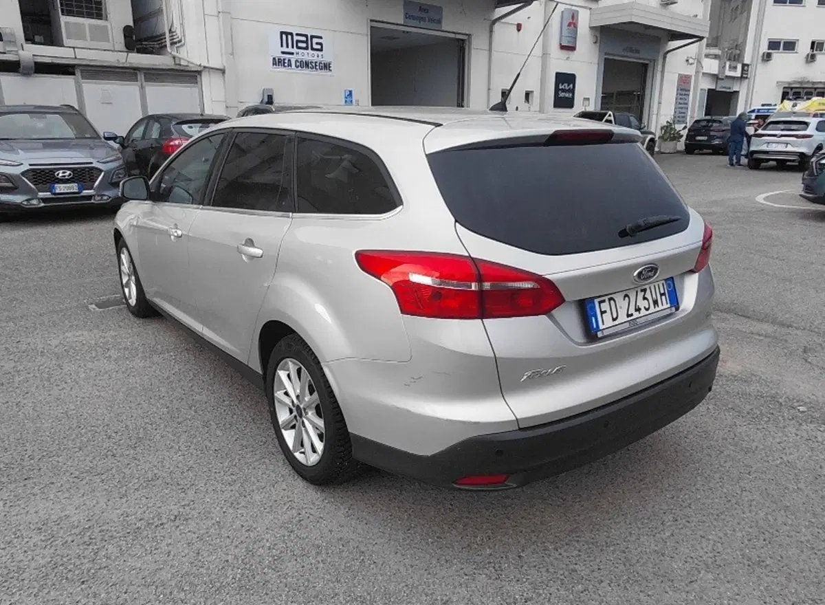 Ford Focus Station Wagon usata a Cosenza (7)