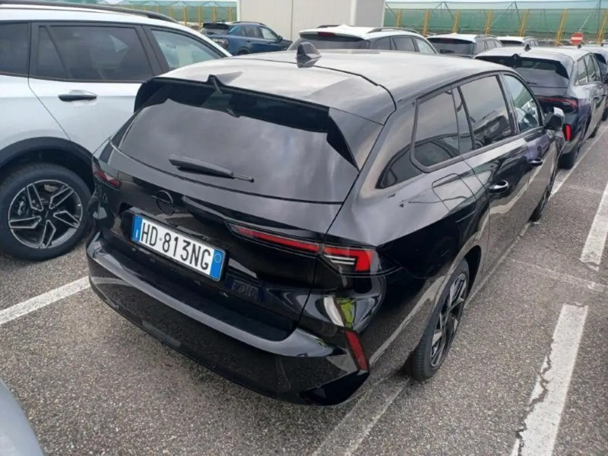 Opel Astra Station Wagon nuova a Alessandria (2)