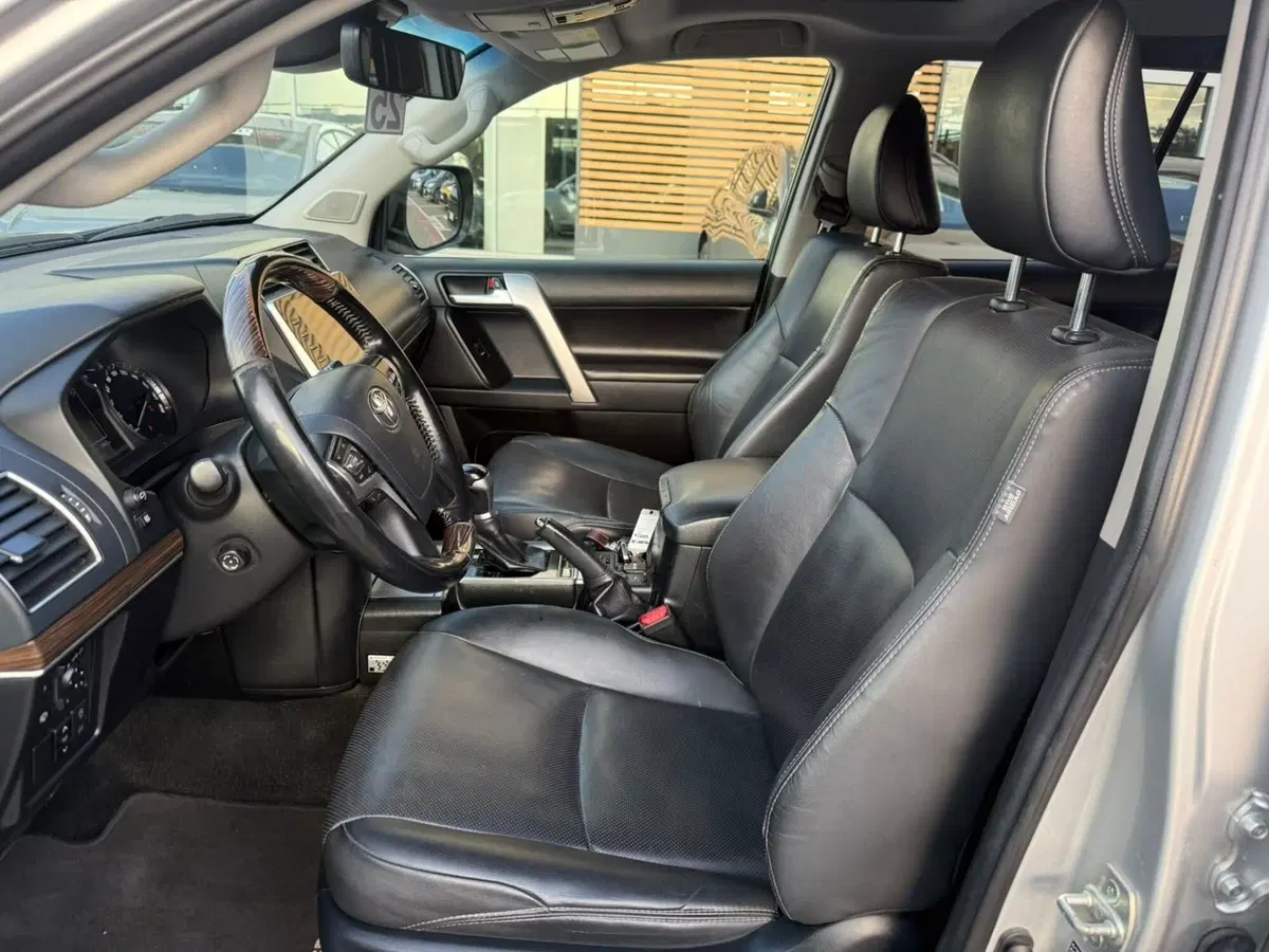 Toyota Land Cruiser usata a Piacenza (18)