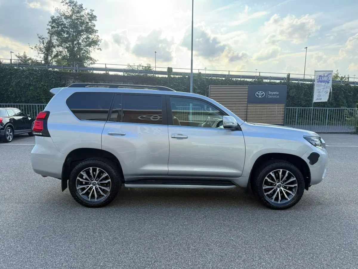 Toyota Land Cruiser usata a Piacenza (9)