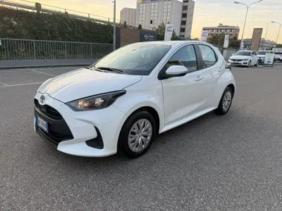 Toyota Yaris 1.5 Hybrid 5 porte Energy del 2025 usata a Piacenza