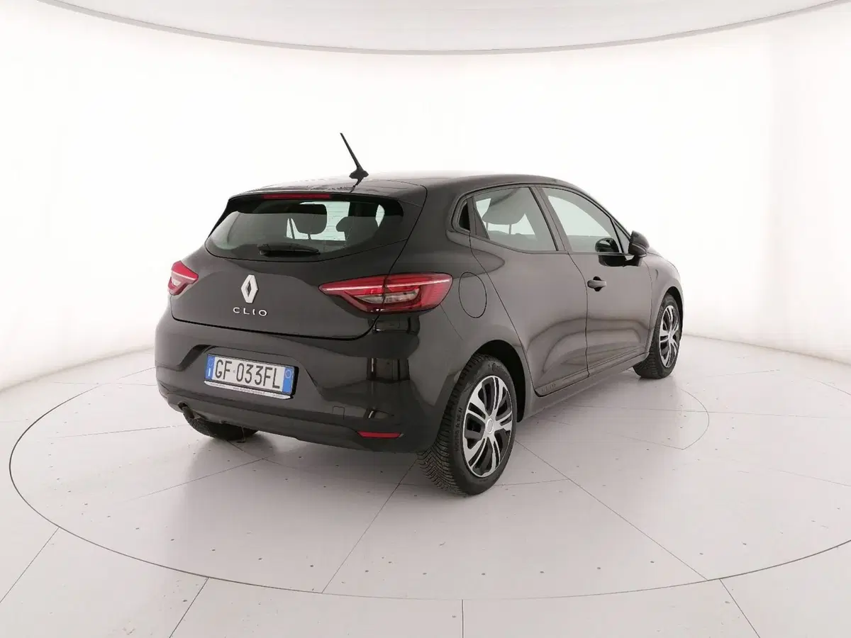 Renault Clio usata a Roma (2)