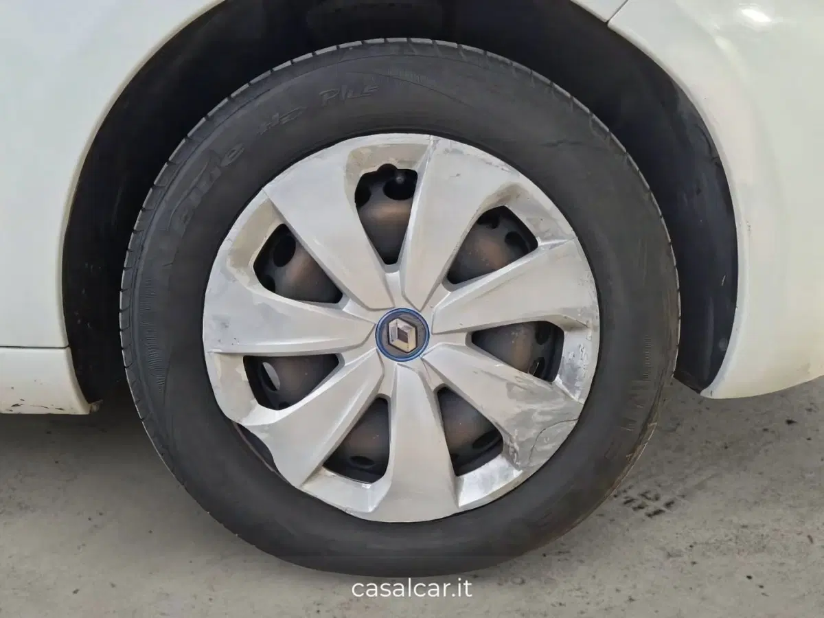 Renault Zoe usata a Salerno (13)