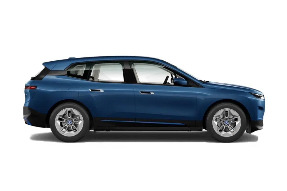 BMW iX nuova a Torino (4)