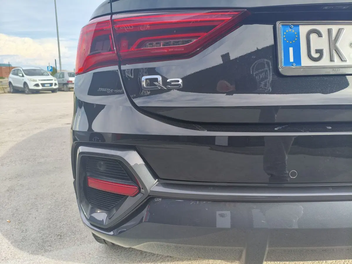 Audi Q3 Sportback usata a Matera (12)