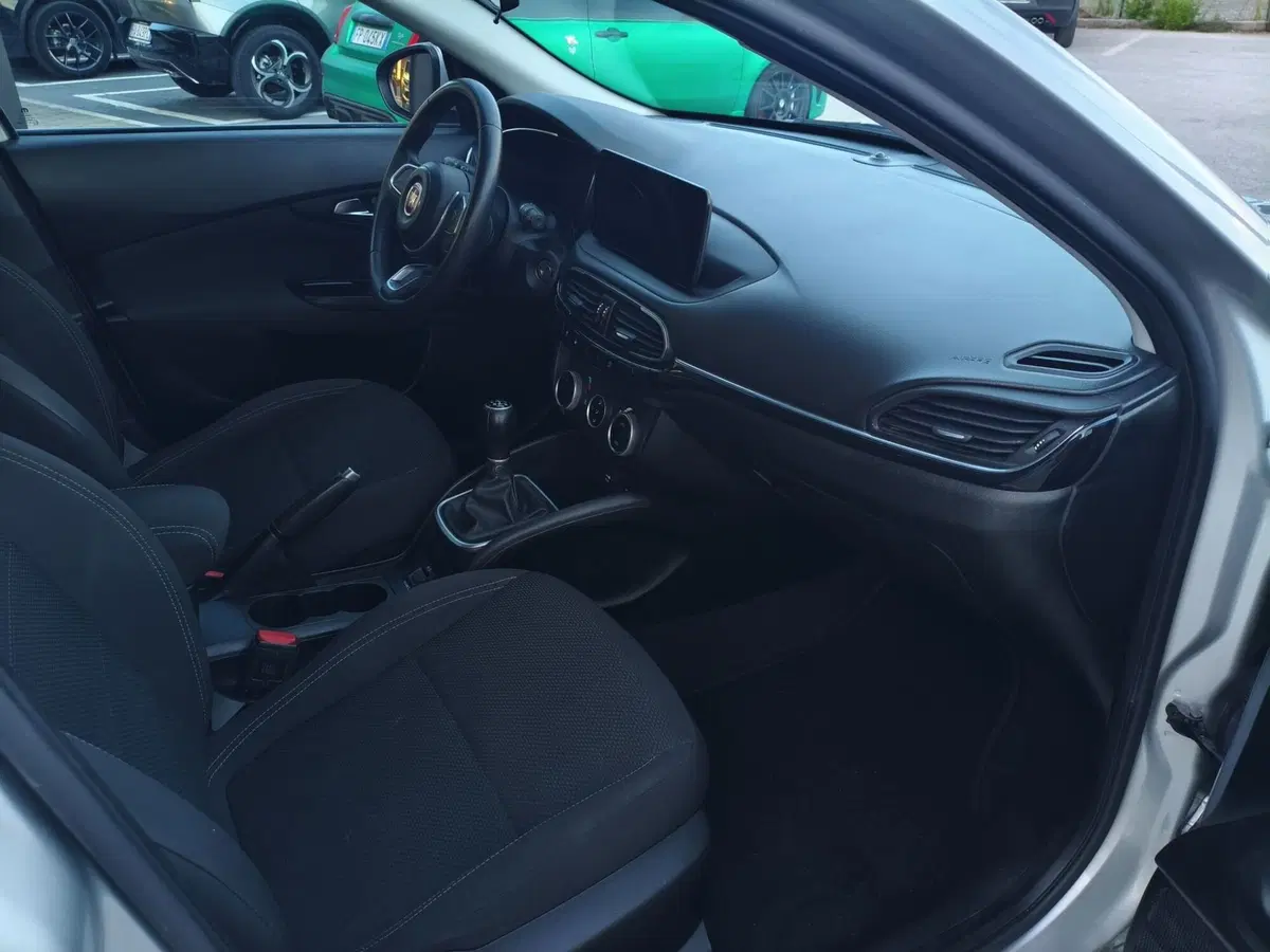 Fiat Tipo Station Wagon usata a Matera (12)