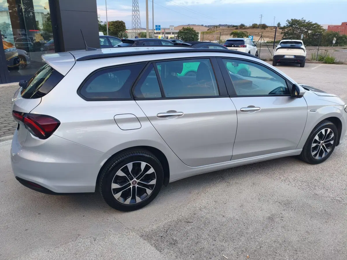 Fiat Tipo Station Wagon usata a Matera (6)