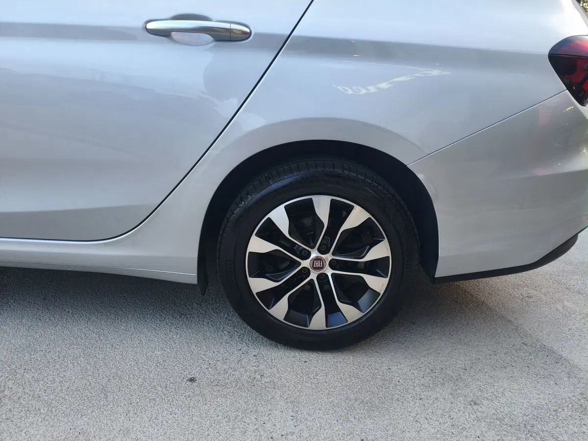 Fiat Tipo Station Wagon usata a Matera (9)