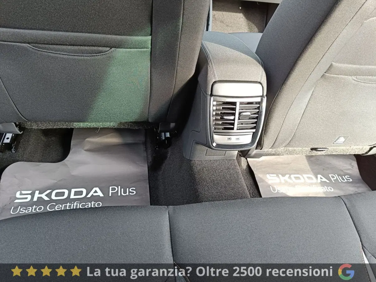 Skoda Kamiq nuova a Prato (17)