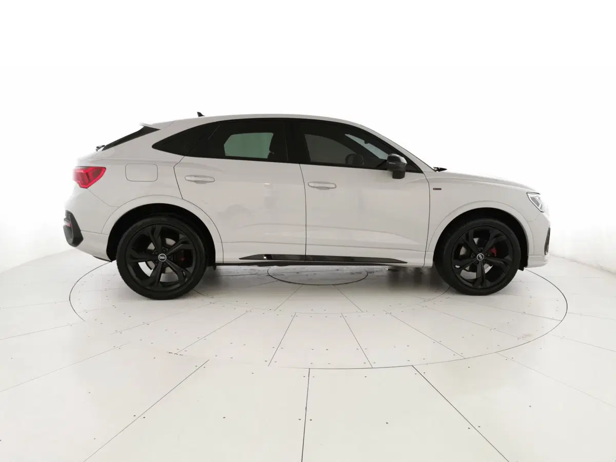 Audi Q3 Sportback usata a Chieti (4)