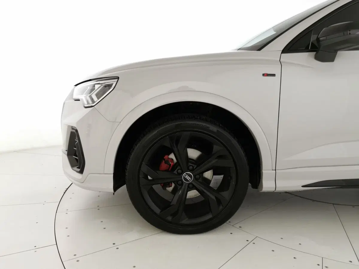 Audi Q3 Sportback usata a Chieti (7)