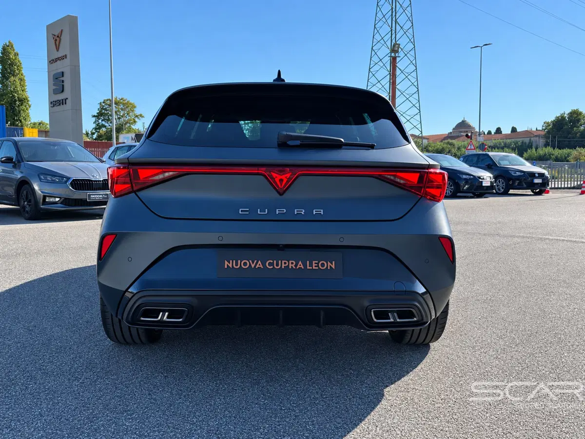 Cupra Leon nuova a Livorno (6)