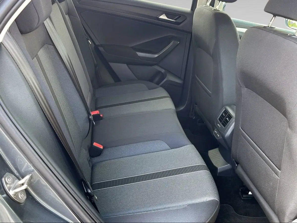 Volkswagen T-Roc usata a Livorno (7)