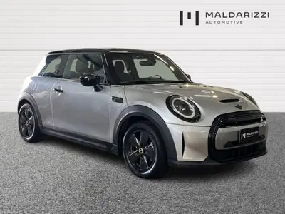 MINI Mini Cooper SE Electric del 2023 usata a Trani