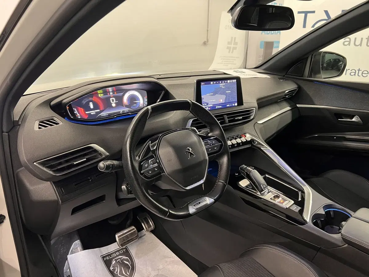 Peugeot 3008 usata a Bari (14)