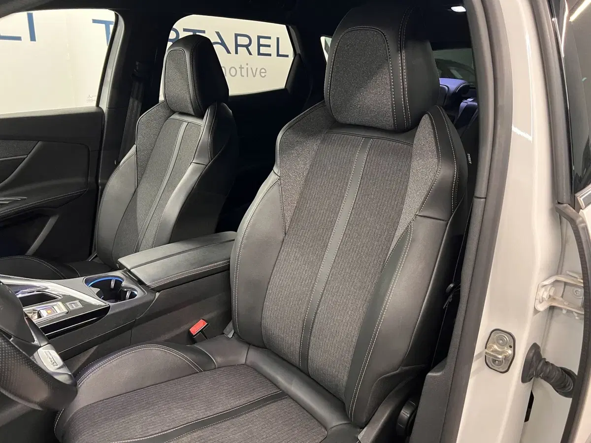 Peugeot 3008 usata a Bari (15)