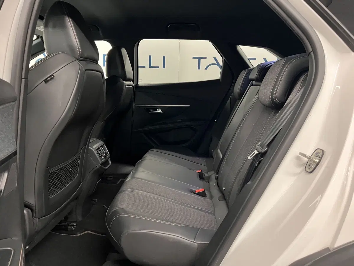 Peugeot 3008 usata a Bari (17)