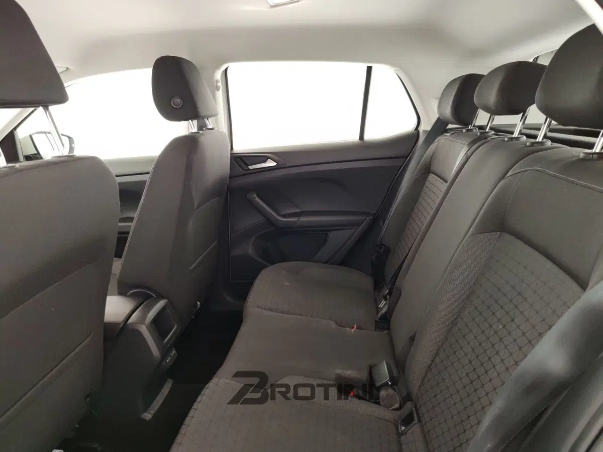 Volkswagen T-Cross usata a Massa-Carrara (10)