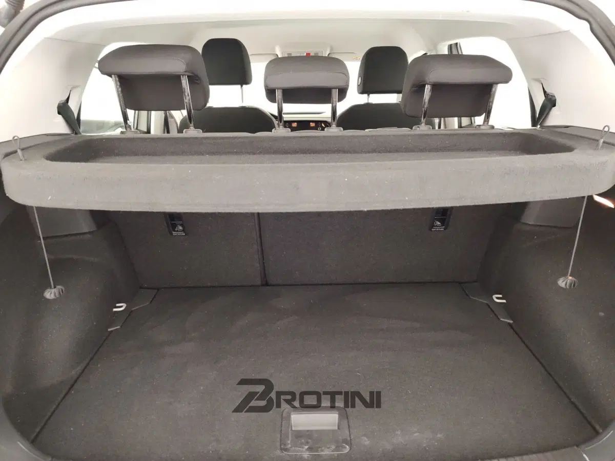 Volkswagen T-Cross usata a Massa-Carrara (11)