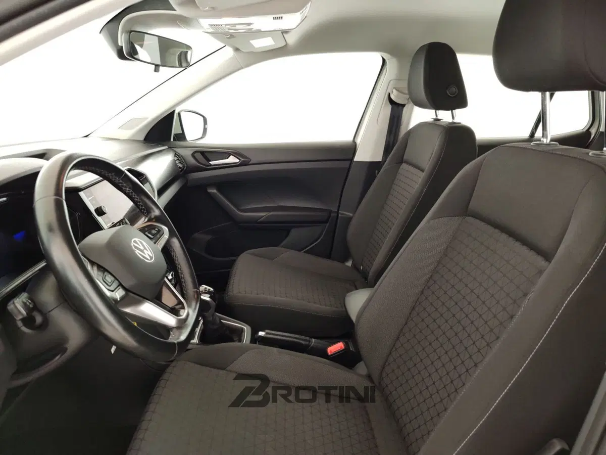 Volkswagen T-Cross usata a Massa-Carrara (7)