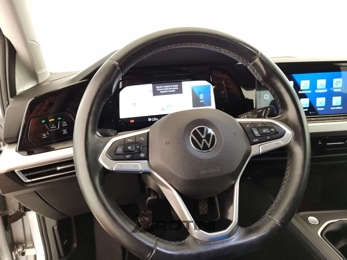 Volkswagen Golf usata a Massa-Carrara (13)