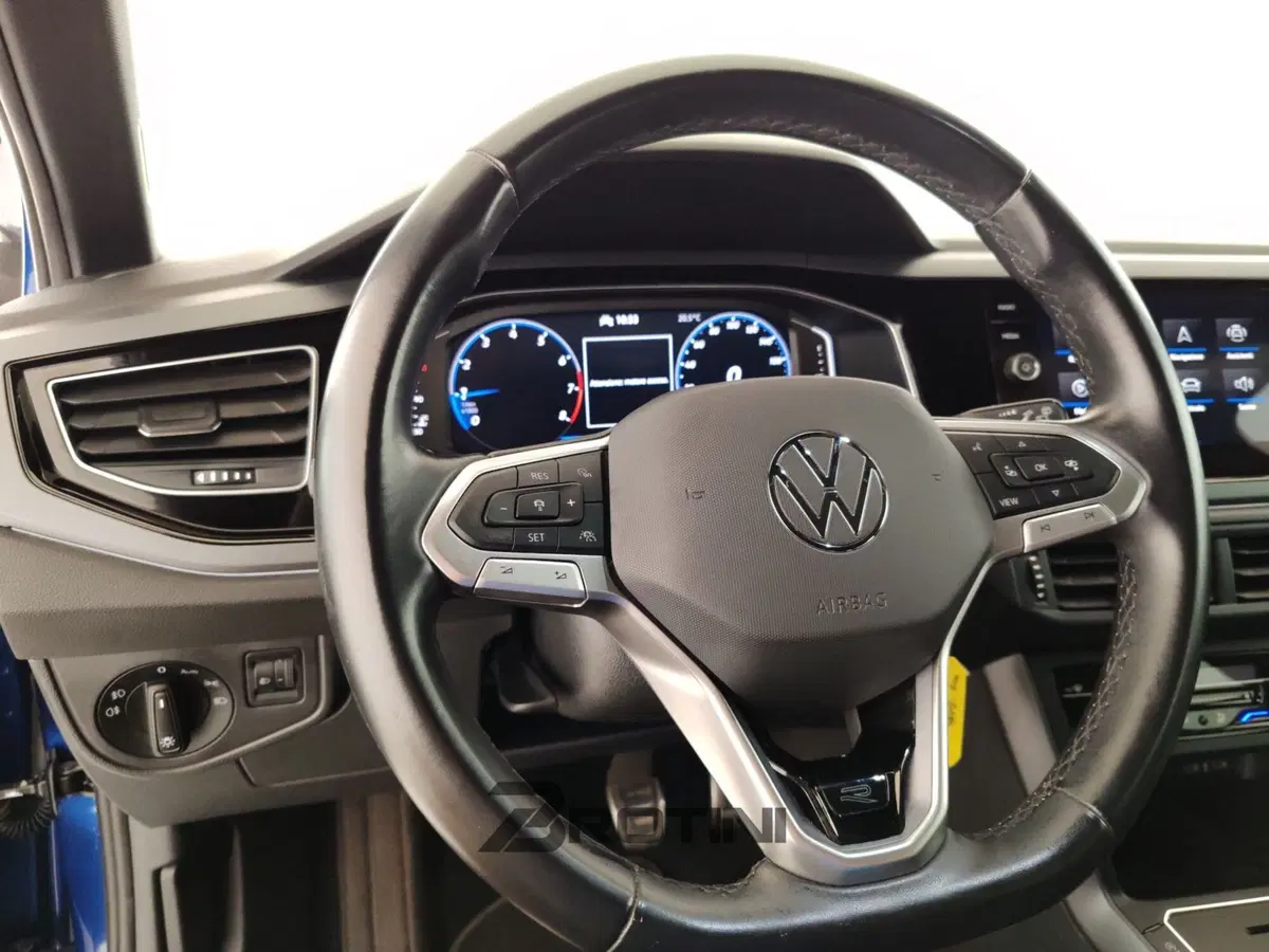 Volkswagen Taigo usata a Massa-Carrara (15)