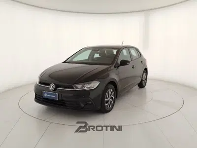 Volkswagen Polo 1.0 tsi Life 95cv del 2023 usata a Massa
