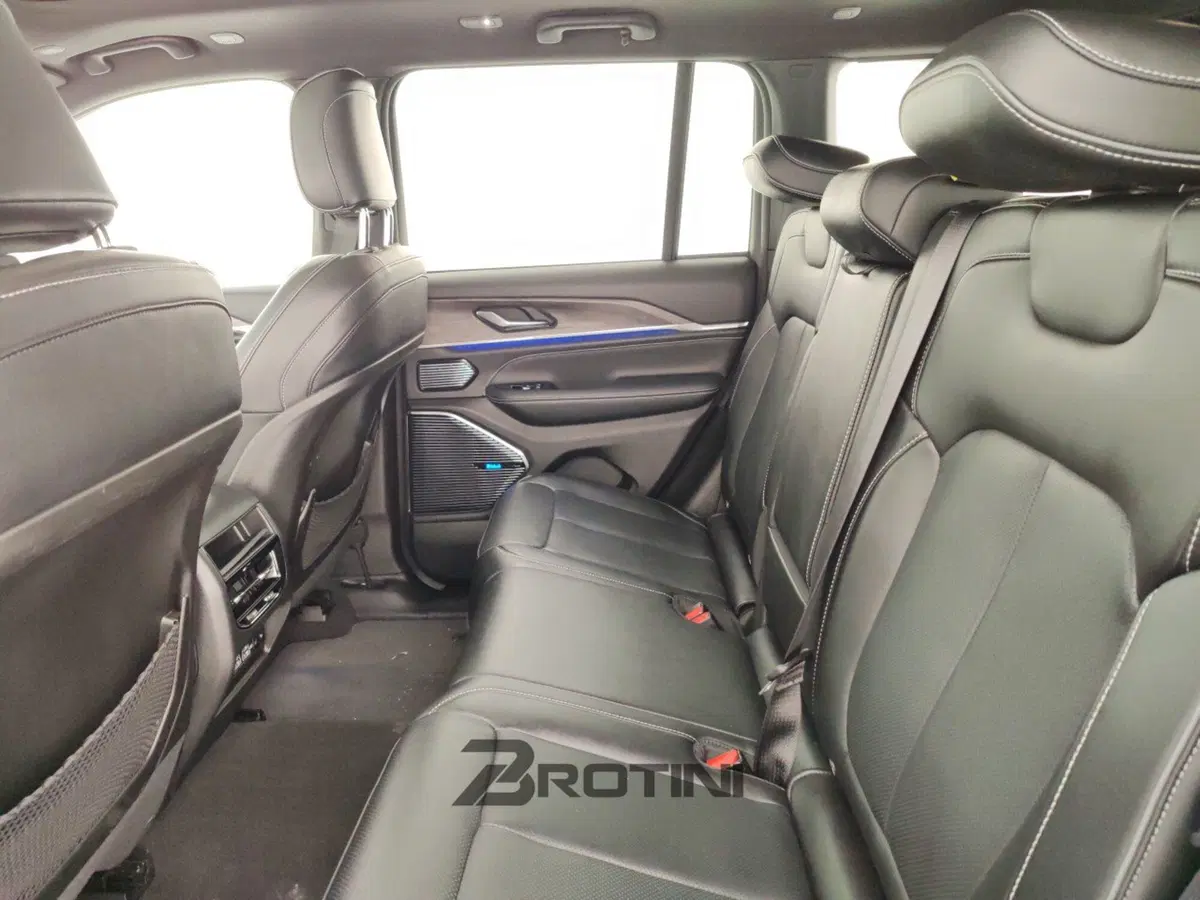 Jeep Grand Cherokee usata a Massa-Carrara (12)