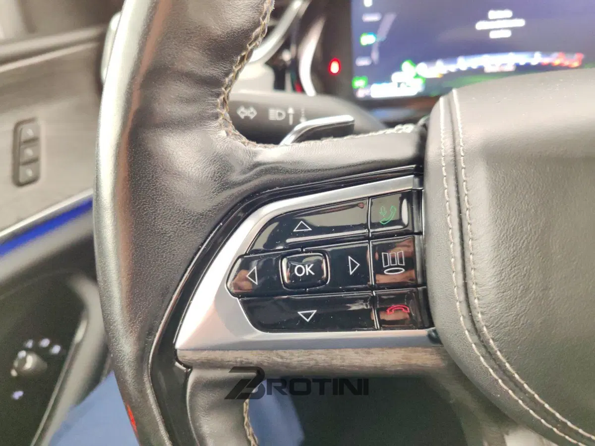 Jeep Grand Cherokee usata a Massa-Carrara (16)