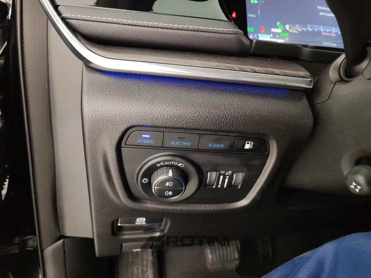 Jeep Grand Cherokee usata a Massa-Carrara (19)