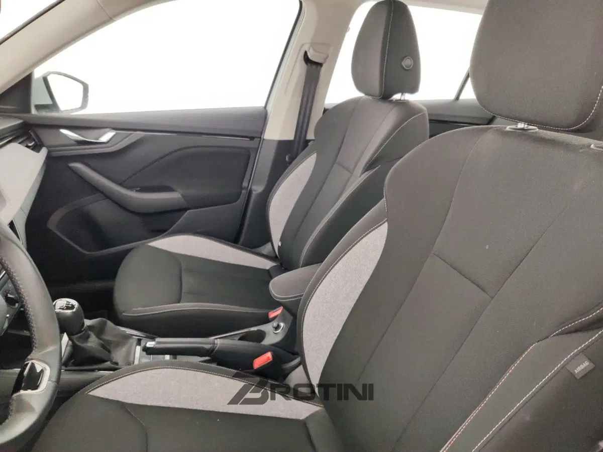Skoda Kamiq usata a Massa-Carrara (9)