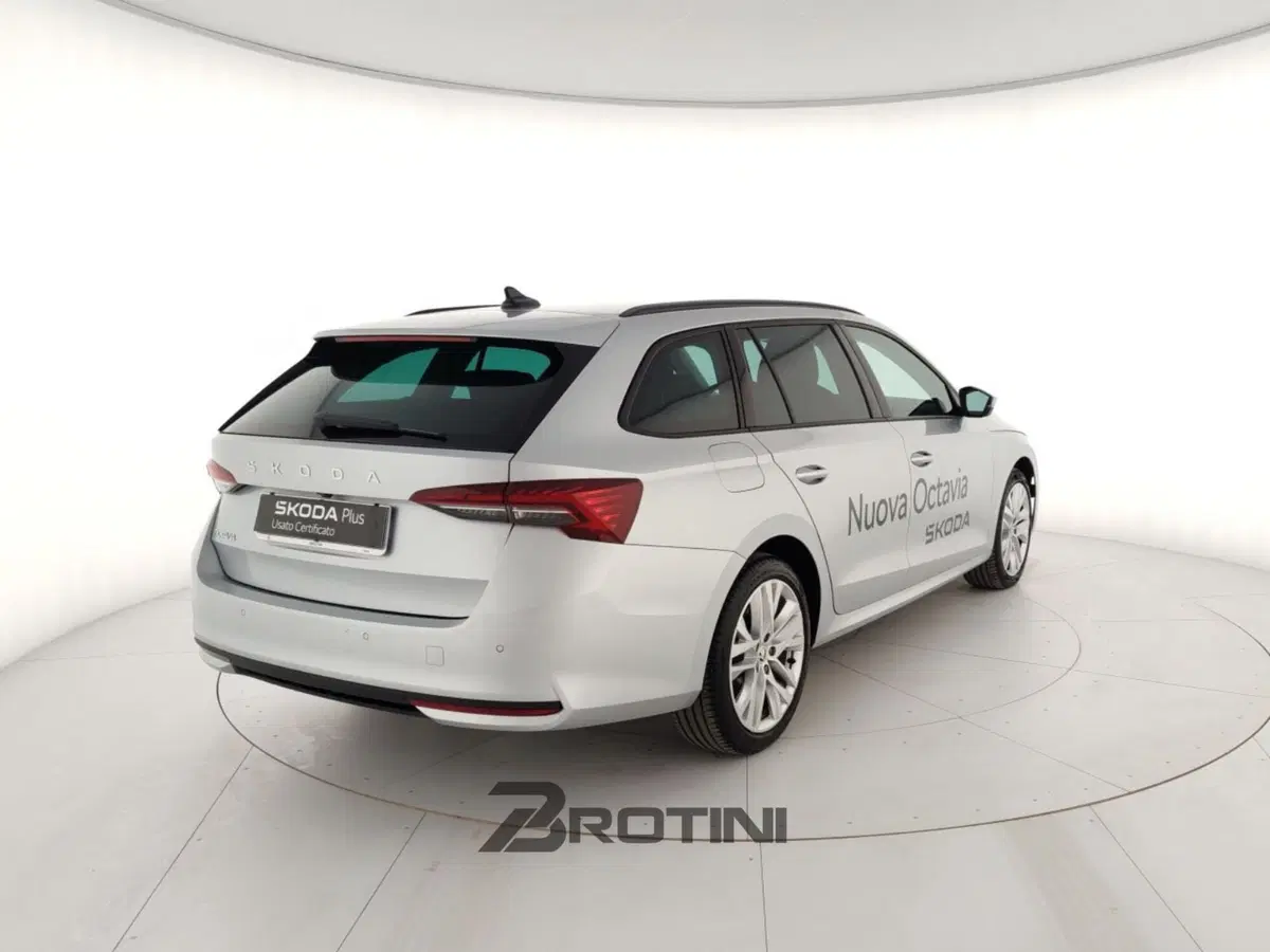 Skoda Octavia Station Wagon usata a Massa-Carrara (3)