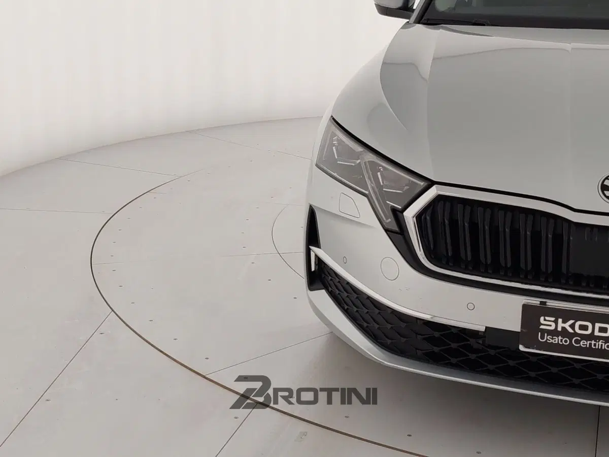Skoda Octavia Station Wagon usata a Massa-Carrara (5)