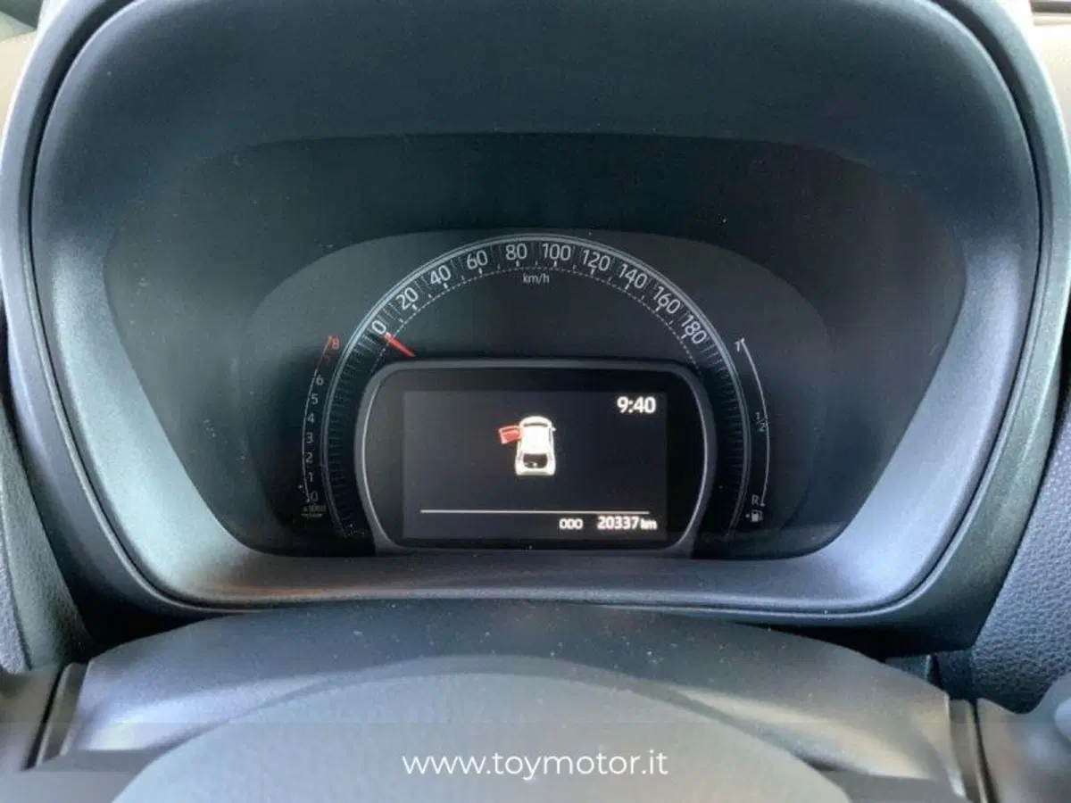 Toyota Aygo X usata a Perugia (10)