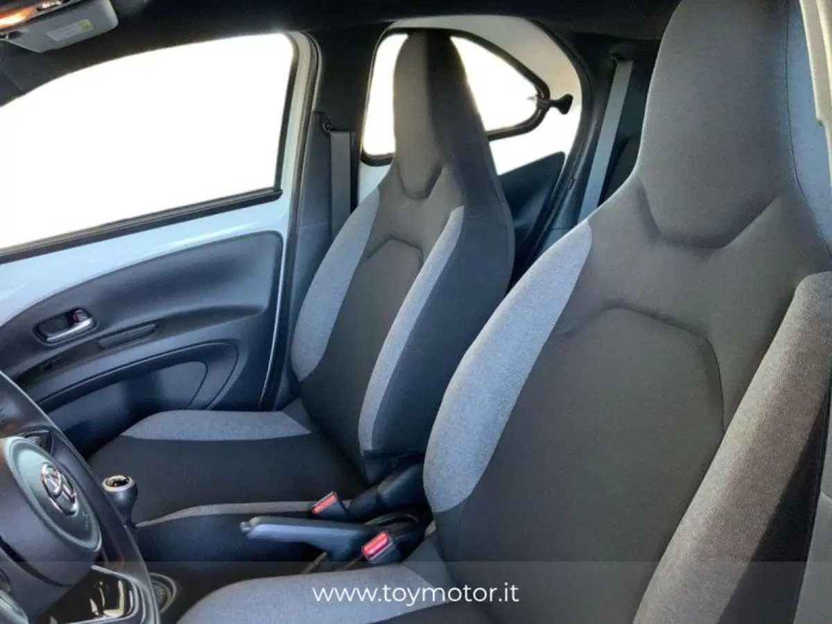 Toyota Aygo X usata a Perugia (15)