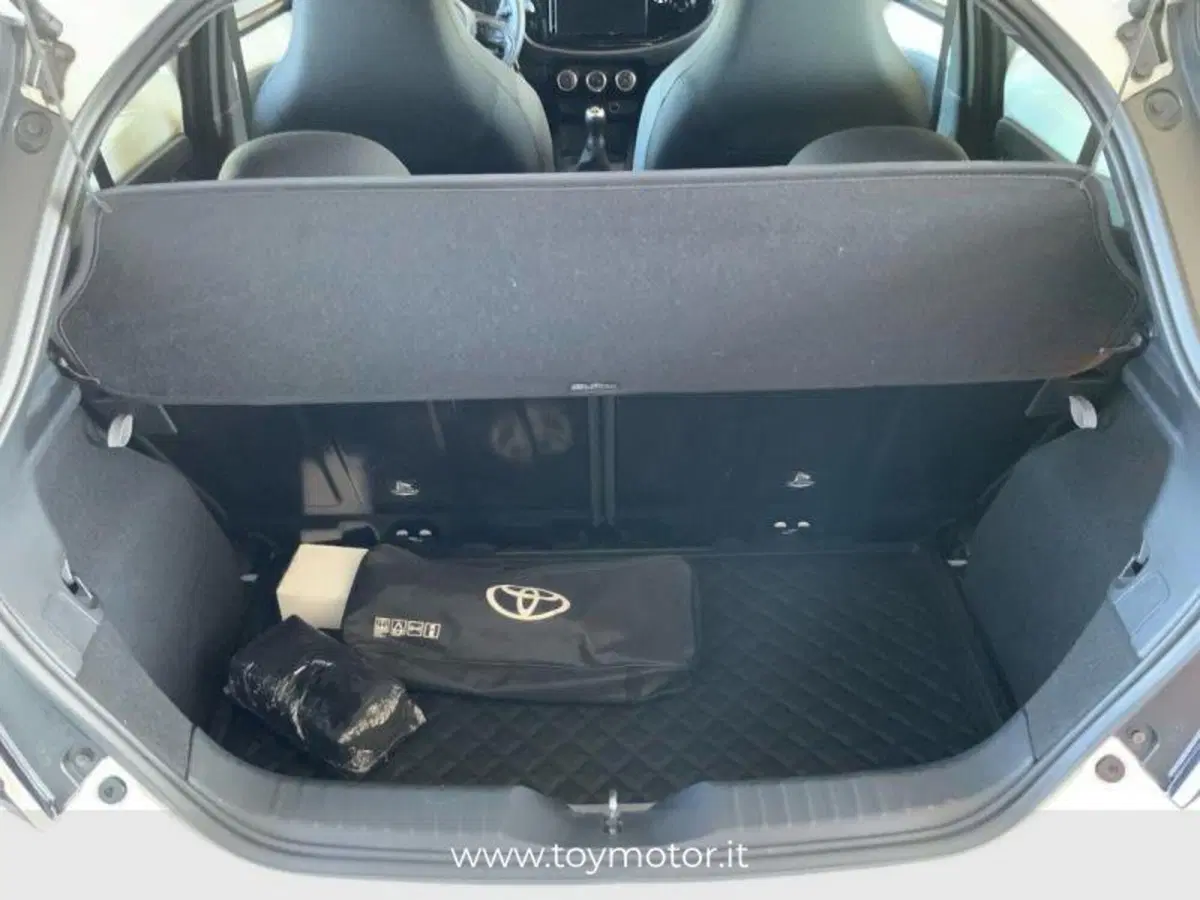 Toyota Aygo X usata a Perugia (7)