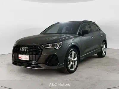 Audi Q3 Sportback 2.0 tdi S line edition 150cv s-tronic del 2025 usata a Casagiove