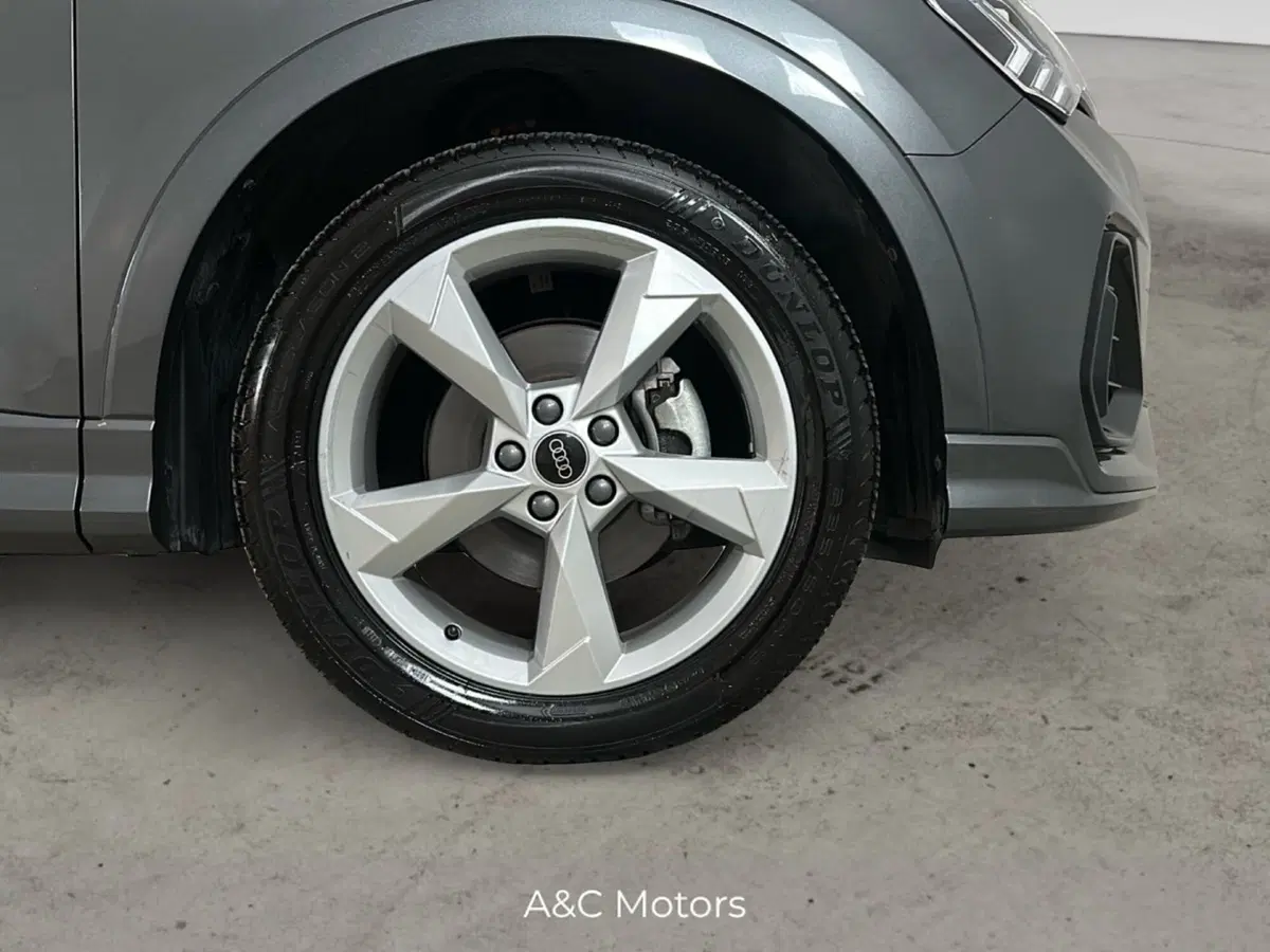 Audi Q3 Sportback usata a Caserta (18)