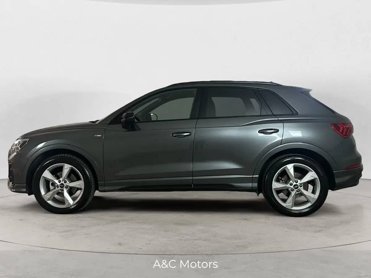 Audi Q3 Sportback usata a Caserta (5)