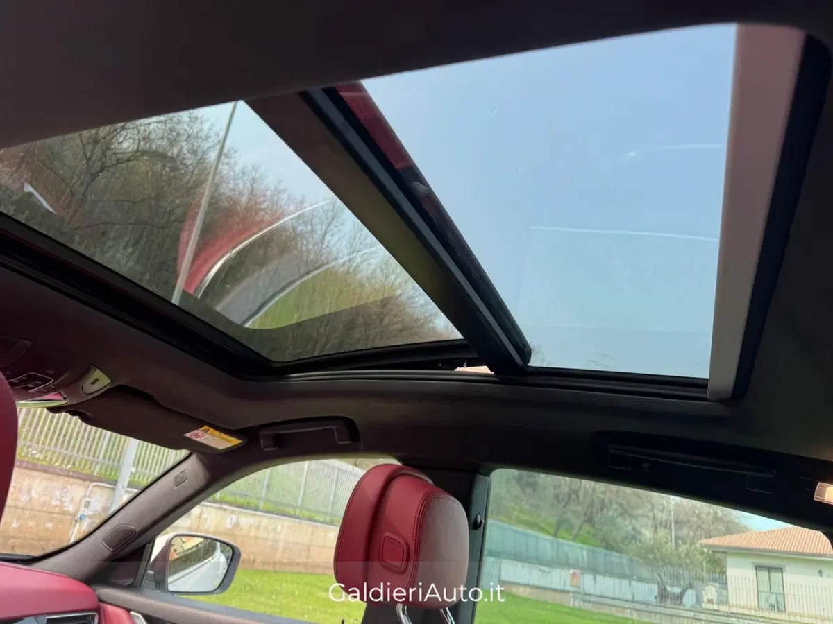 Maserati Levante usata a Salerno (20)