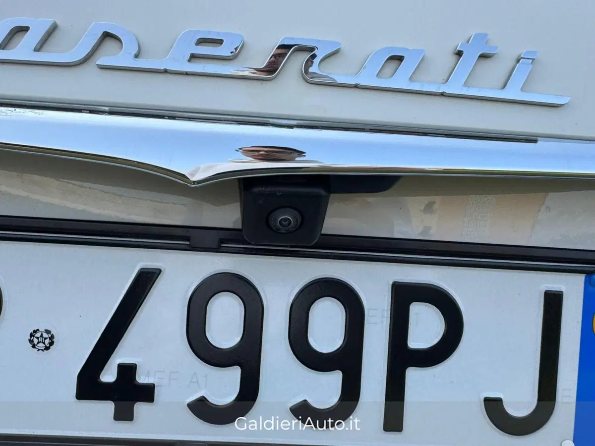 Maserati Levante usata a Salerno (7)