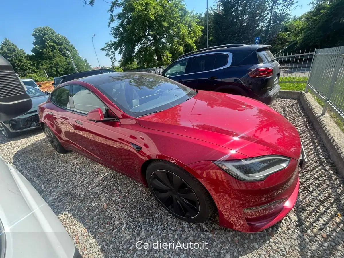 Tesla Model S usata a Salerno