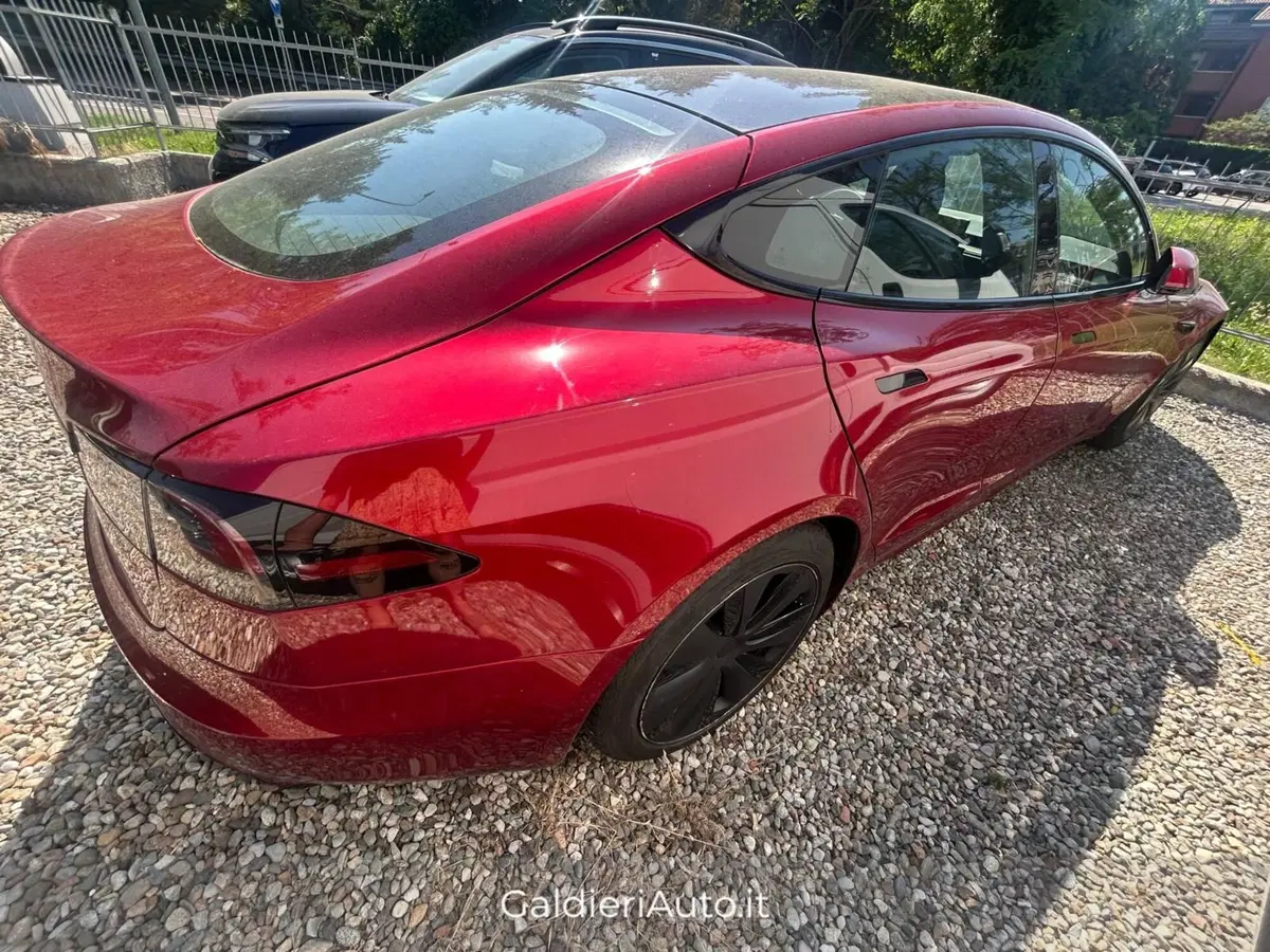 Tesla Model S usata a Salerno (11)