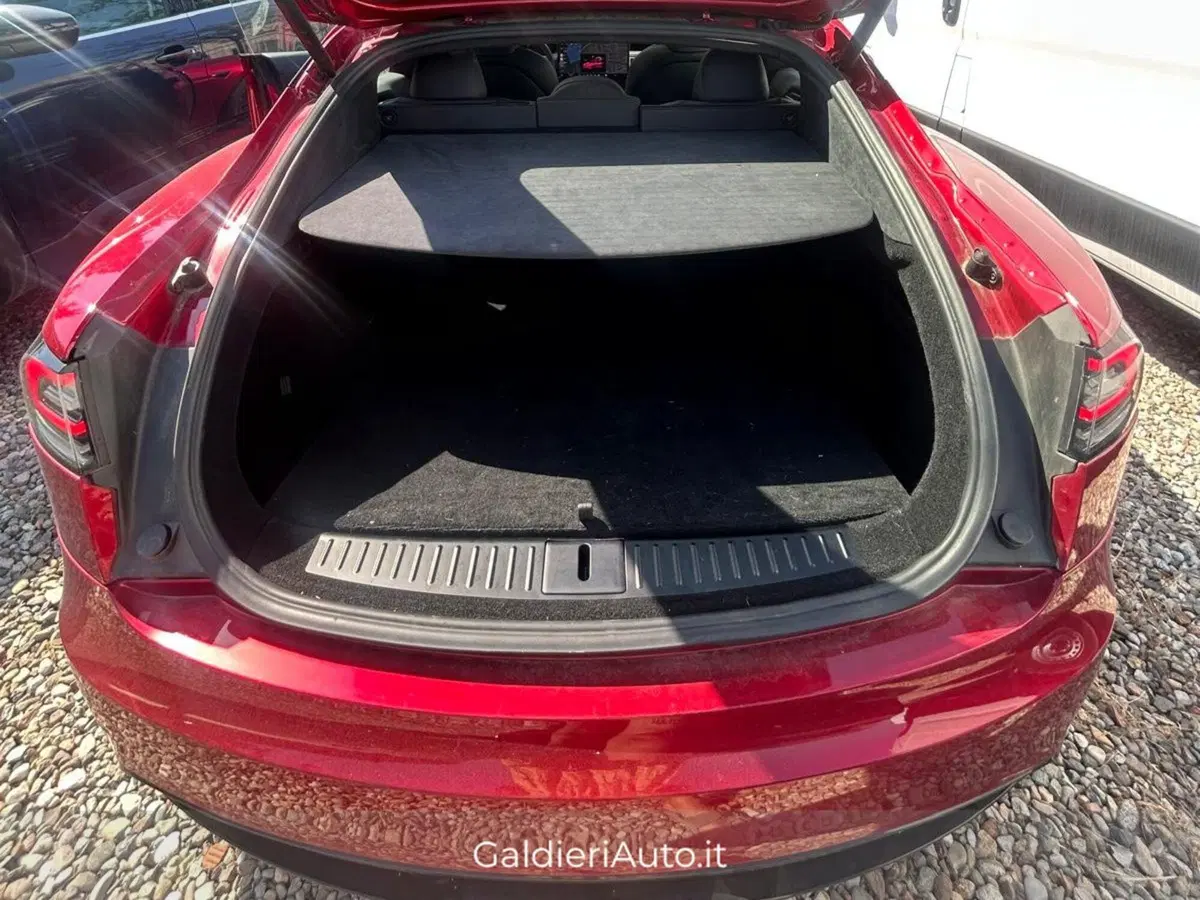 Tesla Model S usata a Salerno (16)