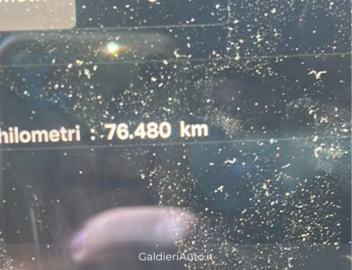 Tesla Model S usata a Salerno (18)