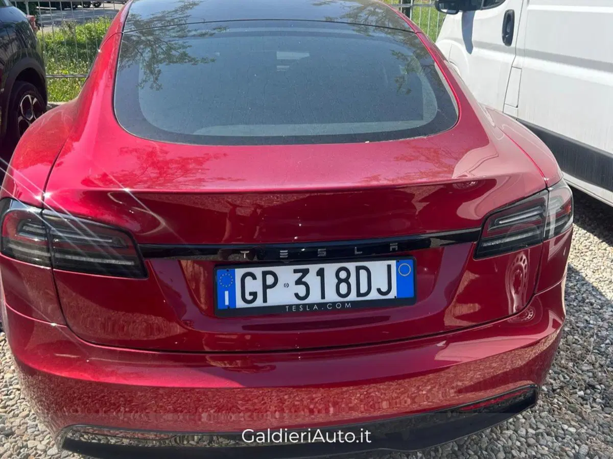 Tesla Model S usata a Salerno (2)