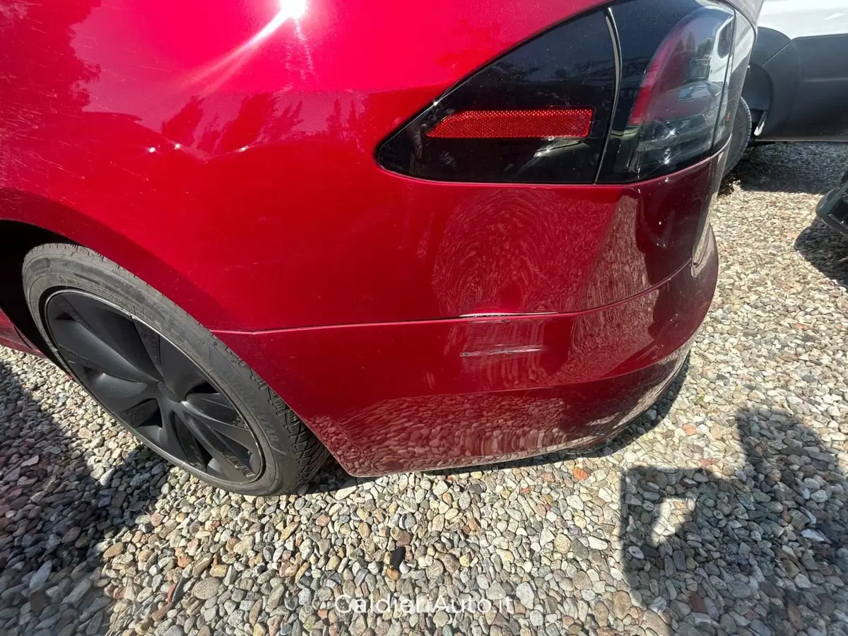 Tesla Model S usata a Salerno (4)