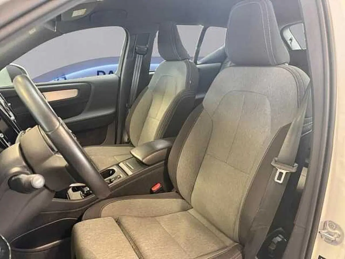 VOLVO Veicoli Commerciali XC40 usata a Milano (10)