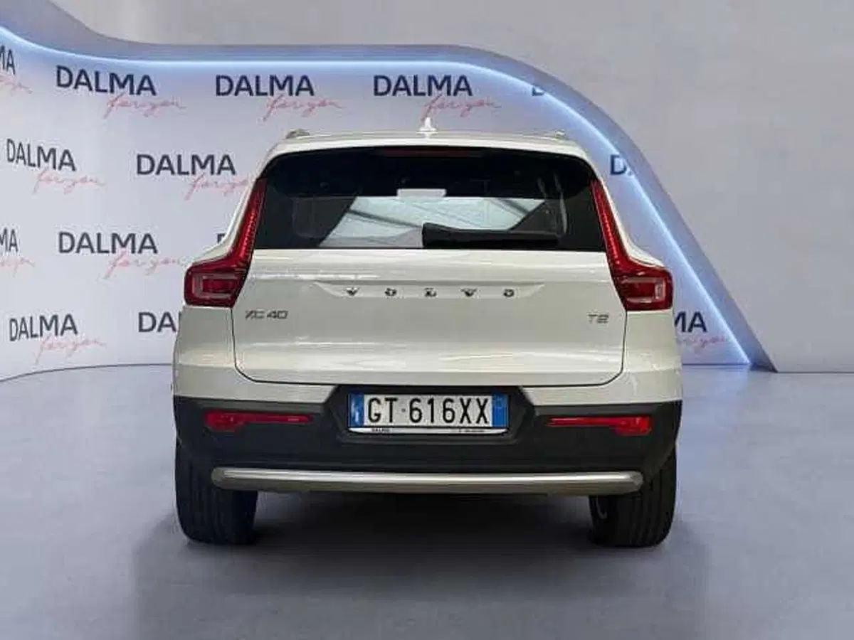 VOLVO Veicoli Commerciali XC40 usata a Milano (4)